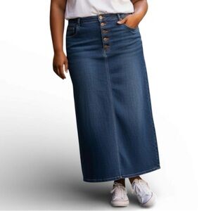 NWT Tinseltown Hi-Rise Washed Raw Hem Denim Back Slit Maxi Skirt Sz 13 NWT Y2K